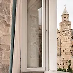Tifani Luxury 2 Apartamento
