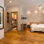 Tifani Luxury 2 Apartamento