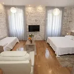 Tifani Luxury 2 * Split