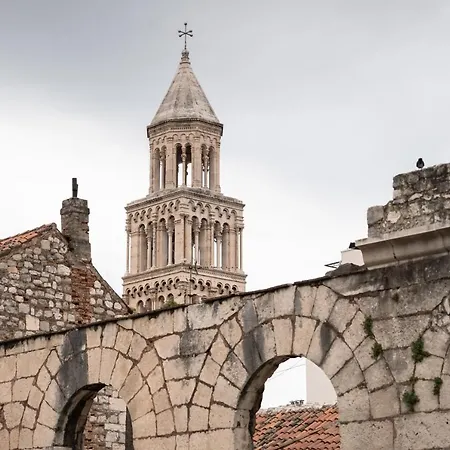 Διαμέρισμα Tifani Luxury 2