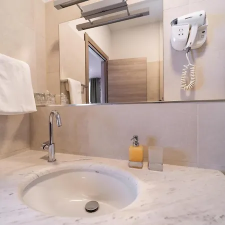 Tifani Luxury 2 Apartamento *