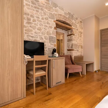 Tifani Luxury 2 Apartment *