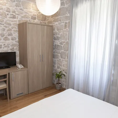 Tifani Luxury 2 * Split