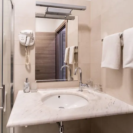 Tifani Luxury 2 Daire Split