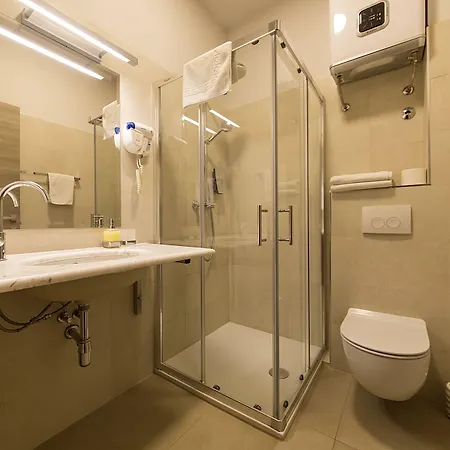 Tifani Luxury 2 Apartment