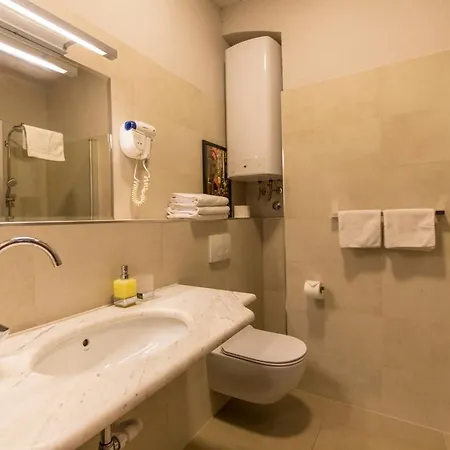 Tifani Luxury 2 Apartment