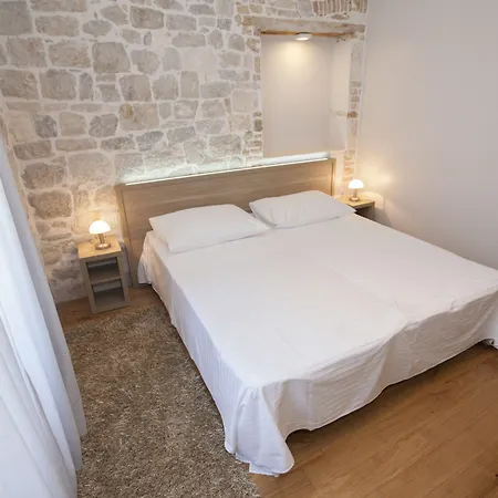 Tifani Luxury 2 شقة *