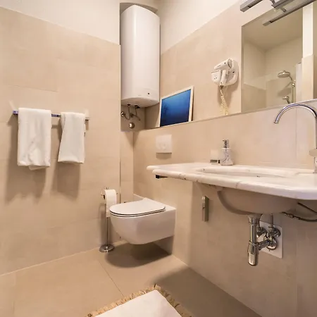 Tifani Luxury 2 سبليت