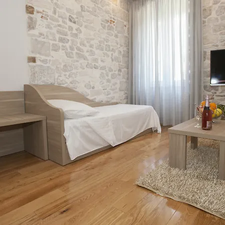 Tifani Luxury 2 스플리트