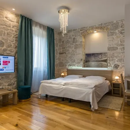아파트 Tifani Luxury 2
